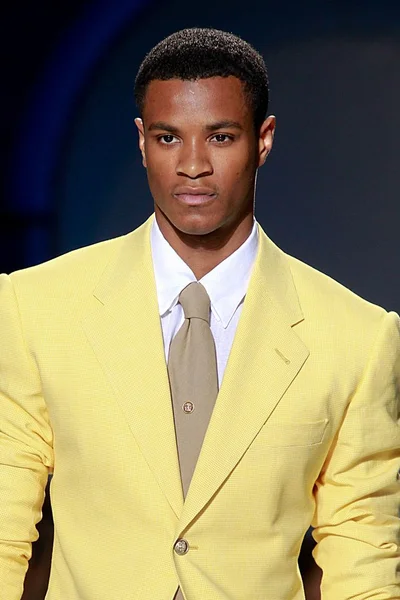 Look 25